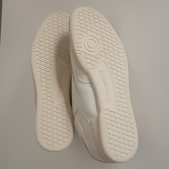 Women's Reebok Running Shoe The Athlete's Shoe Size US 11 White - Picture 7 of 10